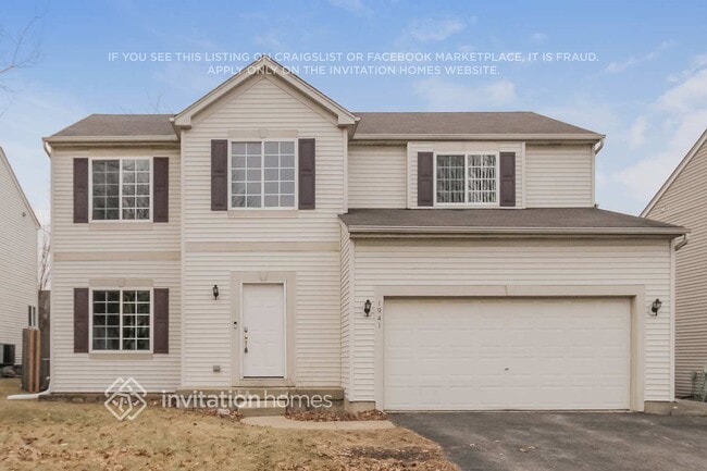 Building Photo - 1941 Royal Ln