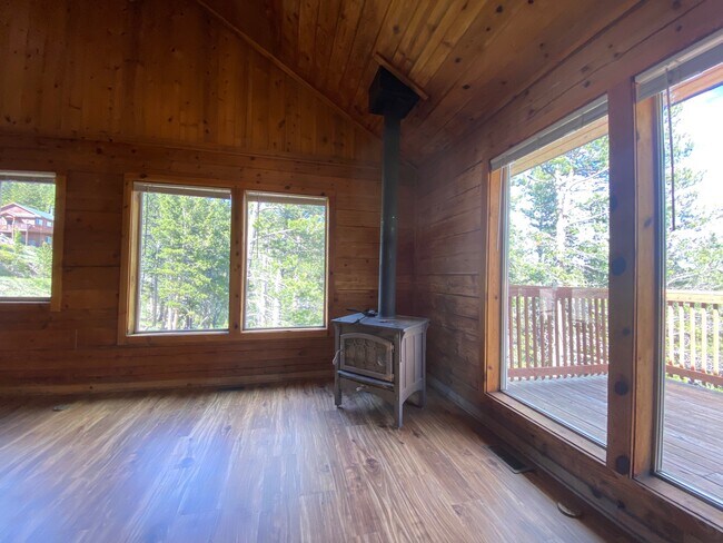 Foto del edificio - 110 Hillside Rd