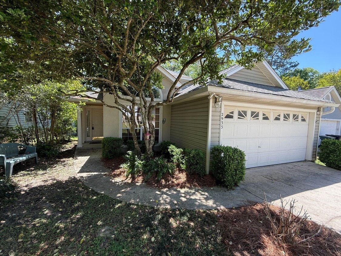 Primary Photo - NE Tallahassee Home in Top School District