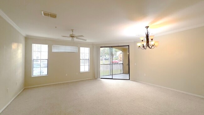 Foto del edificio - 6111 Metrowest Blvd