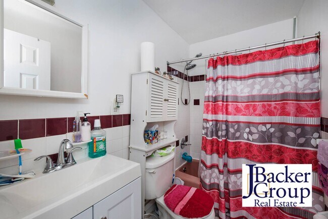 Foto del edificio - 100-51 223rd St