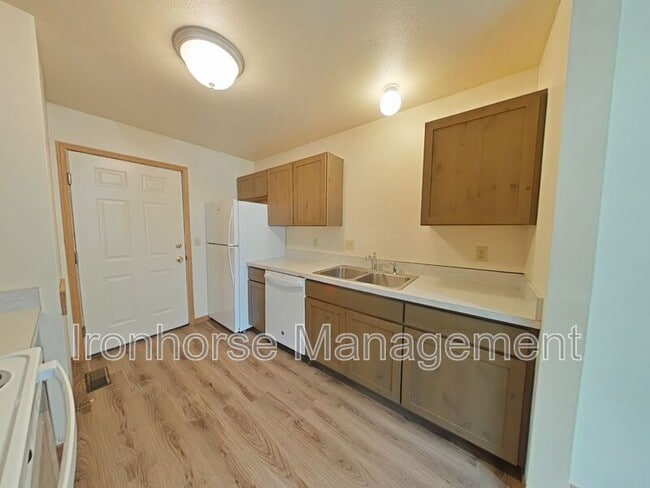 Foto del edificio - 2431 Wheeler Dr