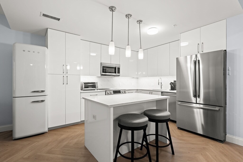 Foto principal - 771 Harrison Ave