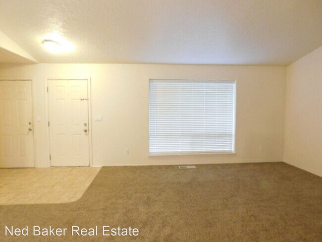 Building Photo - 3 br, 2 bath House - 1446 Leo St NE