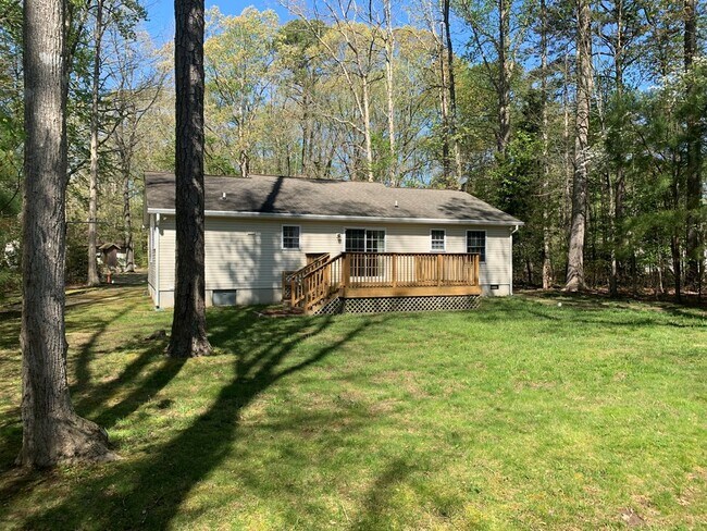 Building Photo - 2377 Mayflower Dr