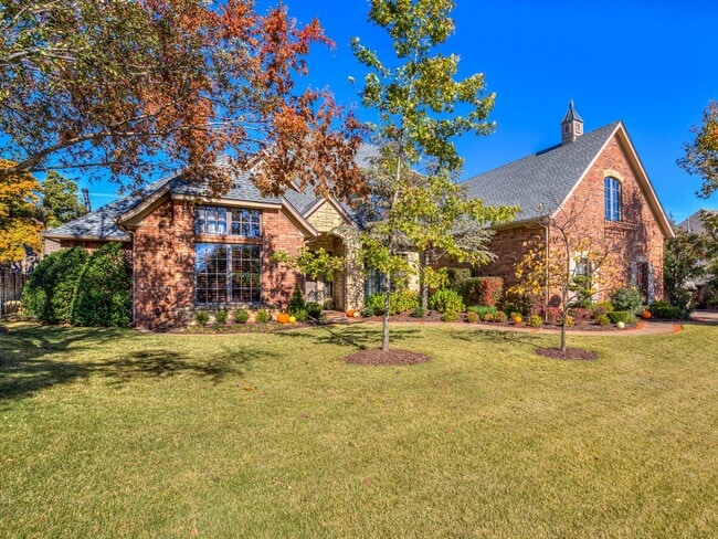 Building Photo - Stunning Luxury Home in East Edmond with a Pool/Jacuzzi + Woody Creek Addition + Theater Room+/5 ...