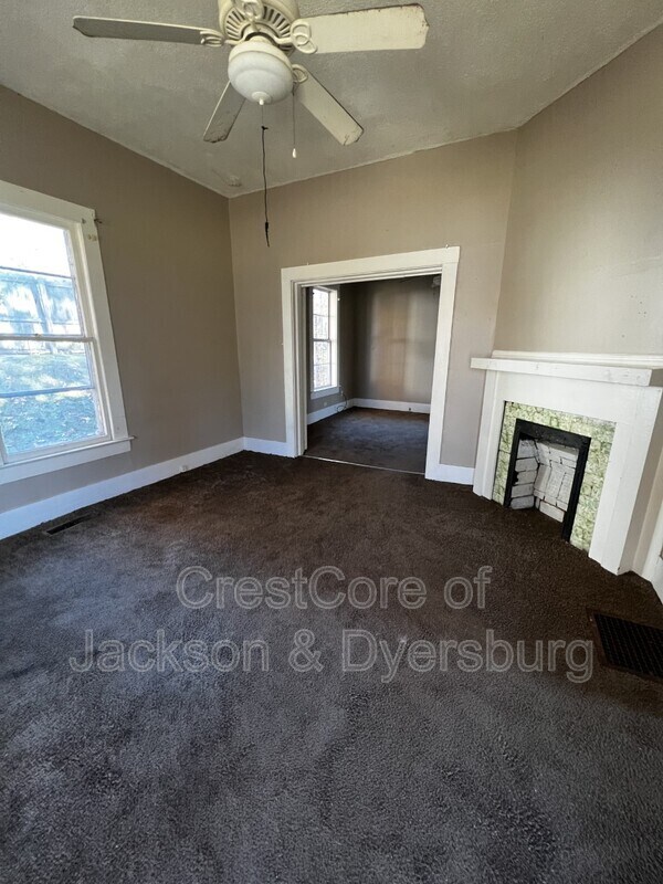 Building Photo - 226 Pate Ave