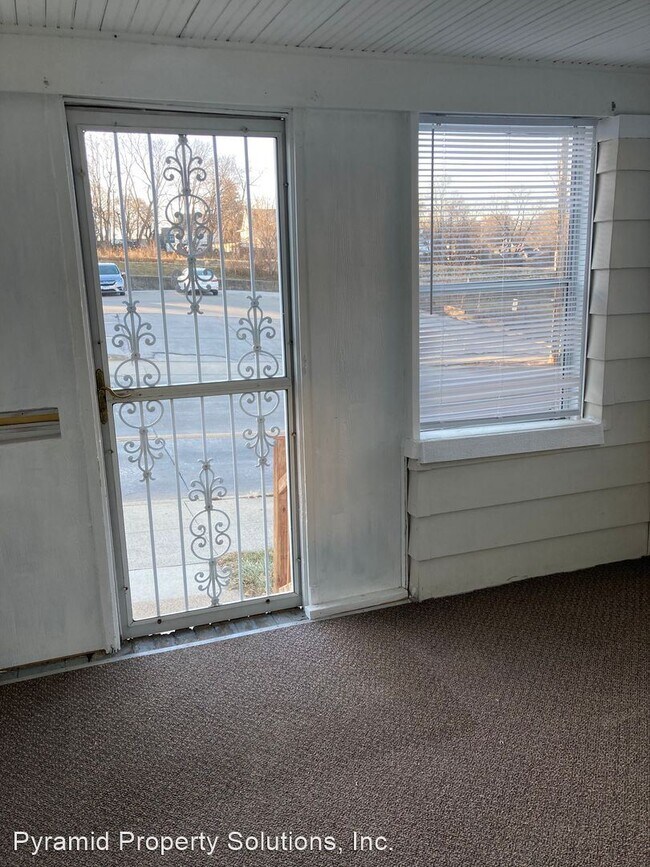 Building Photo - 2 br, 1 bath House - 561 31st St