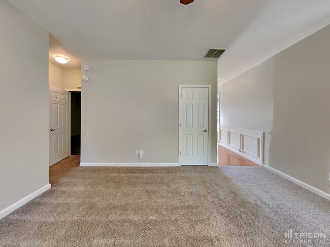 Building Photo - 3124 Delacorte Dr