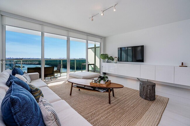 Foto del edificio - 400 Sunny Isles Blvd