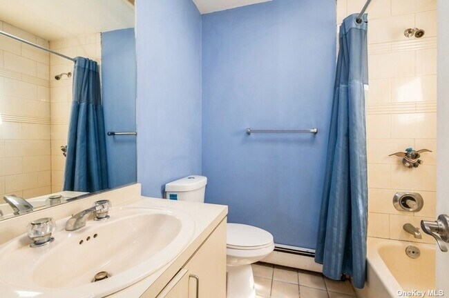 Foto del edificio - 2456 Neptune Ave