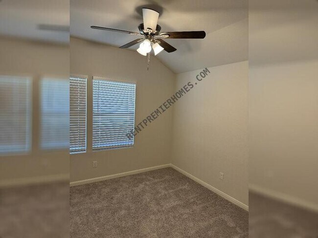 Foto del edificio - 412 Jameson