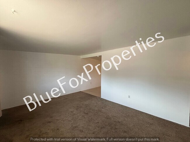 Foto del edificio - 1228 E Kentucky St