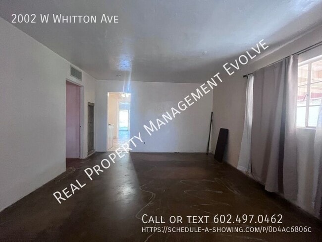 Foto del edificio - 2002 W Whitton Ave