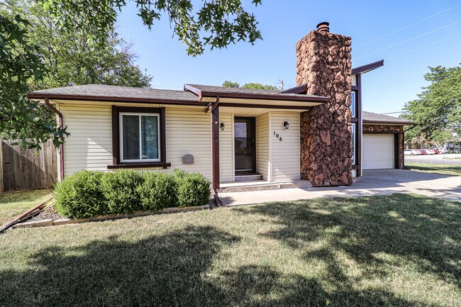 Building Photo - 108 Aaron Dr