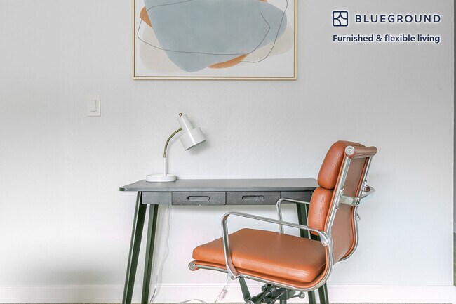 Foto del edificio - 1945 Latham St