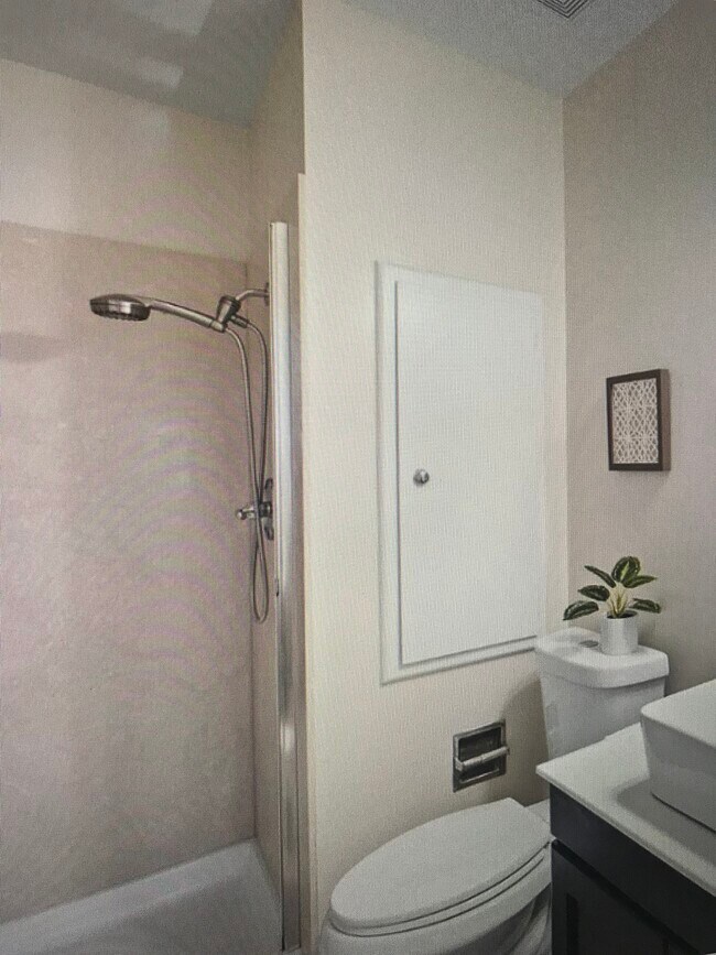 Foto del edificio - 1359 Phelps Ave