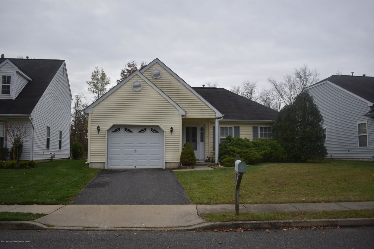 Primary Photo - 28 Ellison Ct