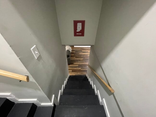 Entry way - 1521 S Randolph St