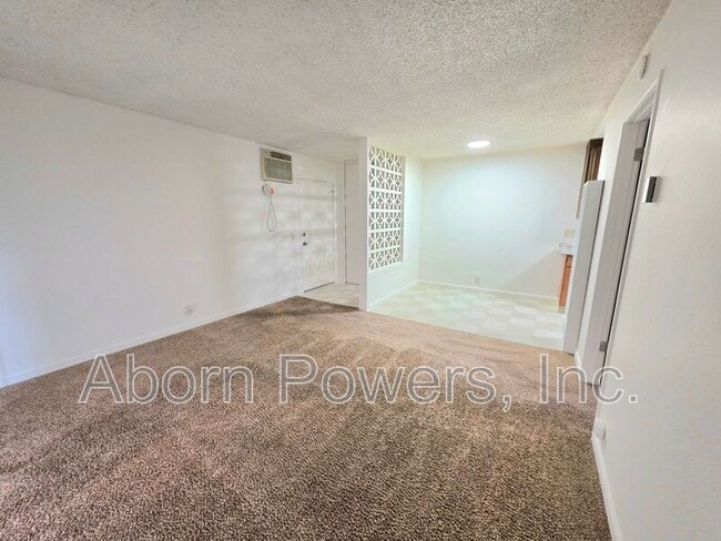 Building Photo - 1221 B St