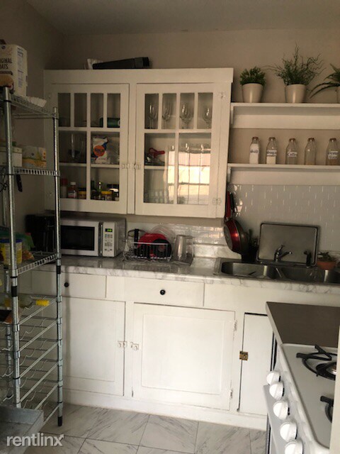 Building Photo - 1 br, 1 bath  - 903 Oakhurst St 2nd Floor