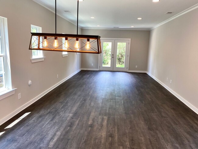 Building Photo - Home for Rent in Calera, AL! Available to ...