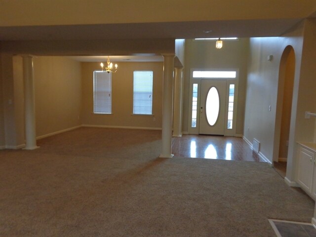 Building Photo - 4932 Gertrude Dr