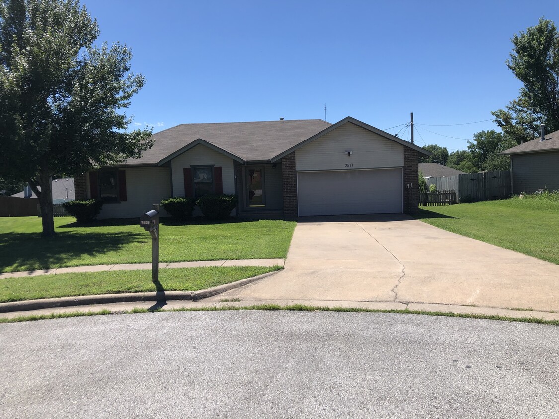Primary Photo - 3571 S Davies Ct