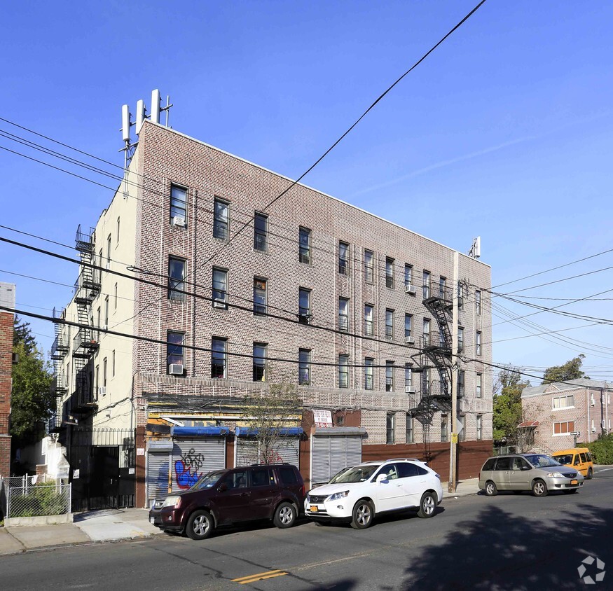 Building Photo - 2266 Gleason Ave