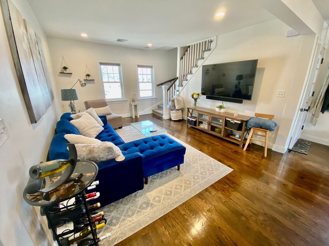 Primary Photo - Spacious Condominium– Modern Comfort in th...