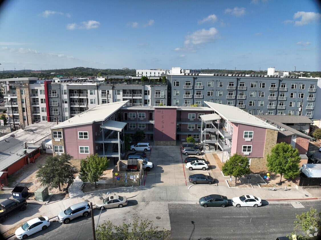 Exterior 3D - Lamar Square Apartments