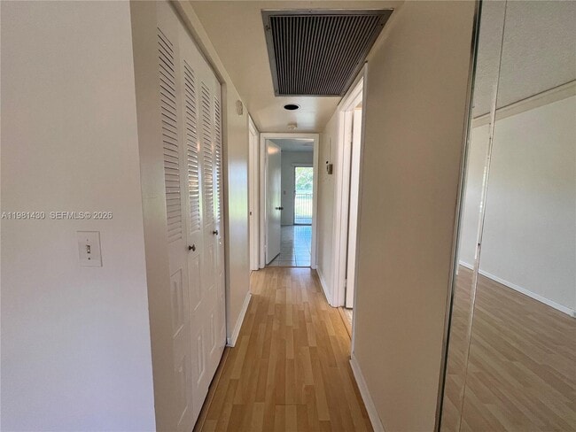 Foto del edificio - 850 SW 133rd Terrace