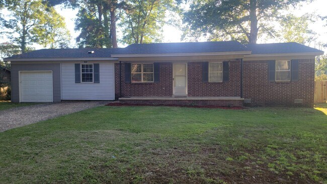 Foto del edificio - 17722 Michael Todd Ln
