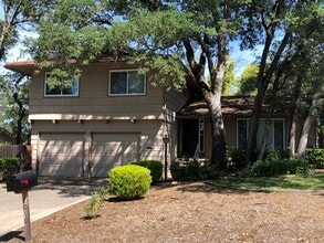 Building Photo - 1010 Emerald Hills Ct
