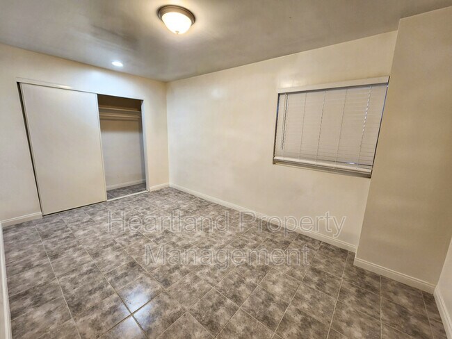 Foto del edificio - 7193 Amherst St