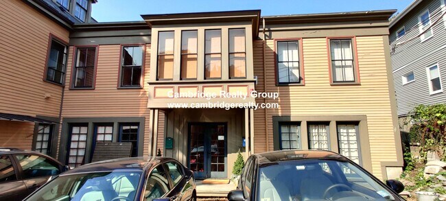 Building Photo - 215 Washington St