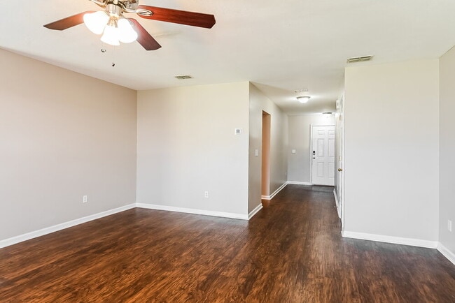 Foto del edificio - 1848 Pineta Cove Drive