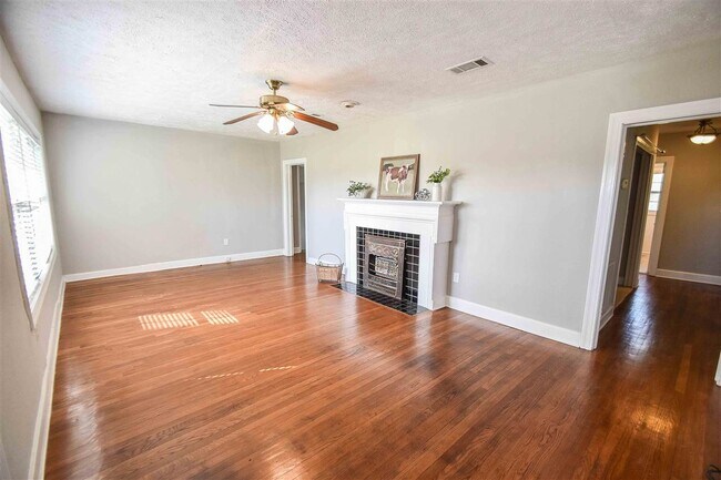 Foto del edificio - 106 Overby St