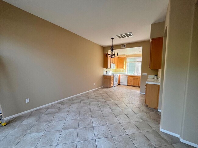 Foto del edificio - 50% off first months rent! Quiet Otay Ranc...