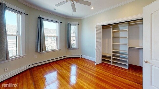 Building Photo - 2 br, 1 bath Townhome - 3651 Lafayette Ave