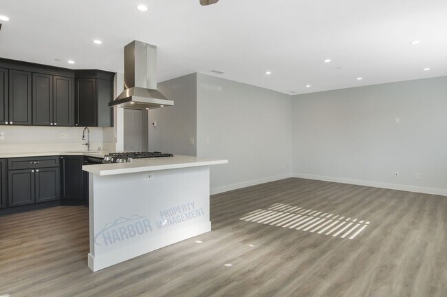 Foto del edificio - 14600 1/2-15244 Eastwood Ave