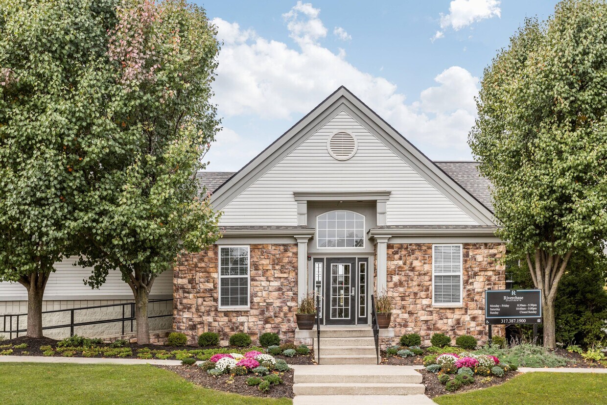 Riverchase Apartments Apartments 2730 Riverchase Dr Indianapolis, IN