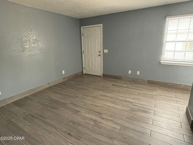 Foto del edificio - 400 E 19th St