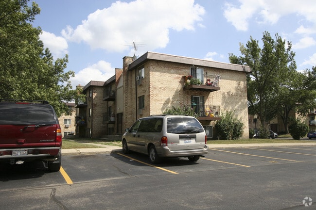 Building Photo - 1706 W Victoria Ln