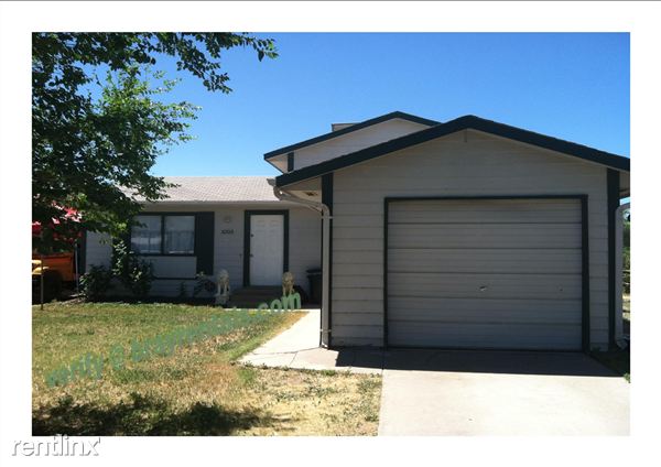 Primary Photo - 3203 Bunting Ave