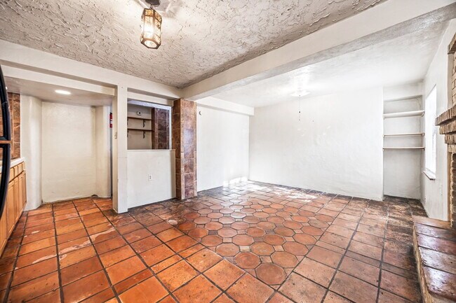 Foto del edificio - Charming 2-bedroom, 1-bath home $500 OFF R...