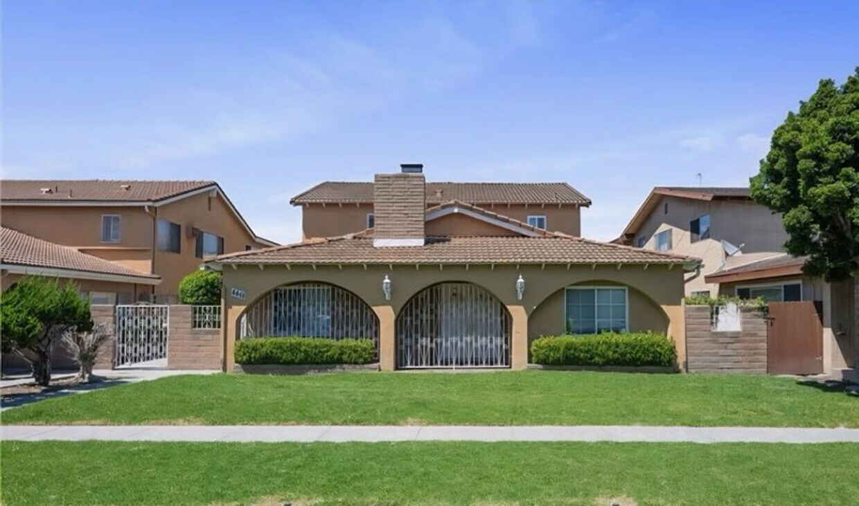 Foto principal - 4461 Green Ave
