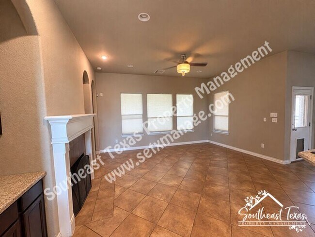 Building Photo - 7760 Summer Wind Dr