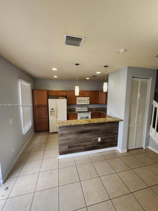 Foto del edificio - 17005 SW 96th St