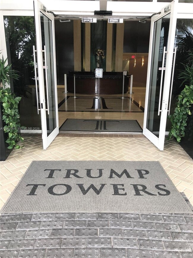 Building Photo - 15811 Collins Ave